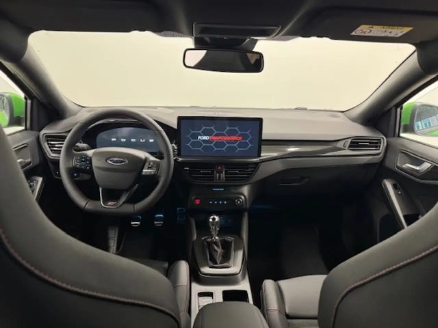 Ford Focus ST Line