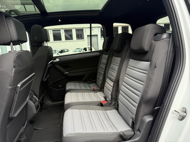 Volkswagen Touran DSG IQ.Drive