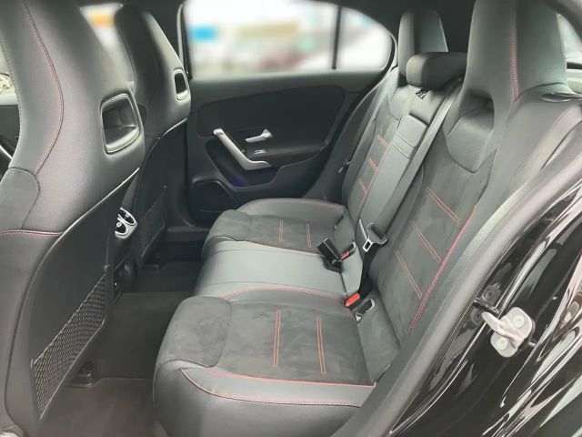 Mercedes-Benz A 200 AMG Line