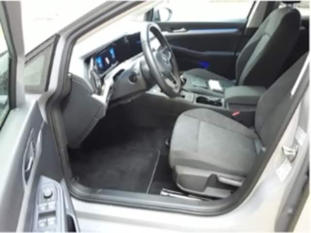 Volkswagen Golf 1.0 TSI Life Variant