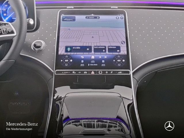 Mercedes-Benz EQE 300 Sedan