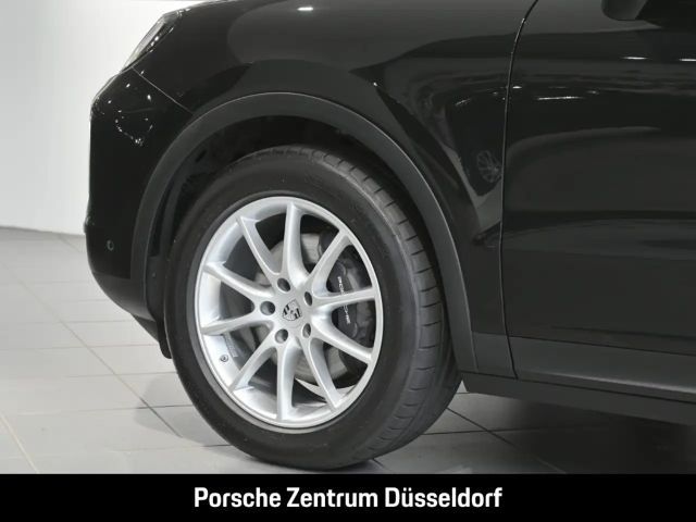 Porsche Cayenne Panoramadach  Bose LED-Matrix