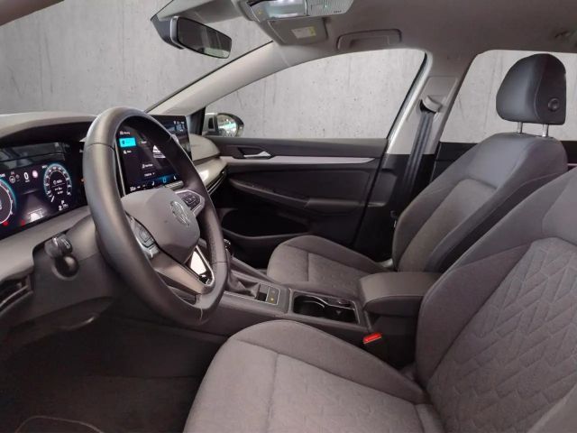 Volkswagen Golf 1.5 TSI Life Variant