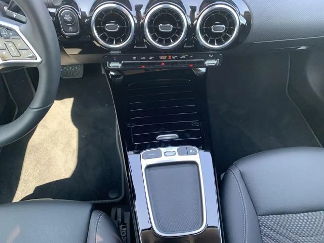 Mercedes-Benz A 180 Progressive