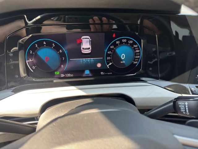 Volkswagen Golf DSG Life