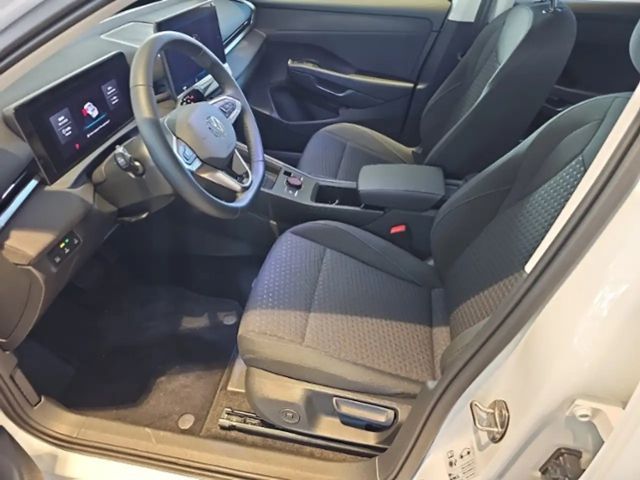 Volkswagen T-Roc 1.5 eTSI Life Plus