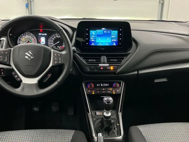 Suzuki S-Cross Hybrid