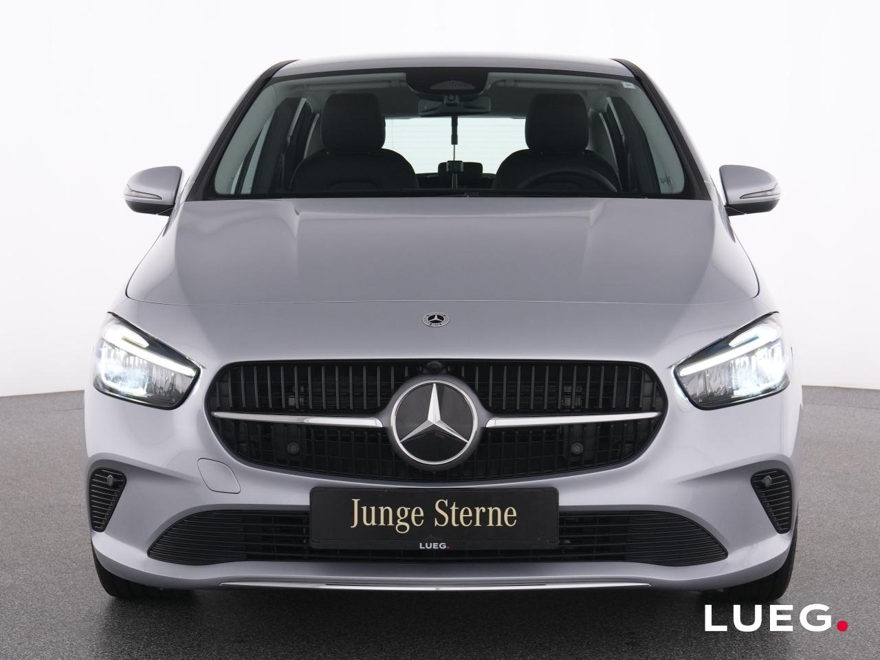 Mercedes-Benz B 180 Progressive Sedan