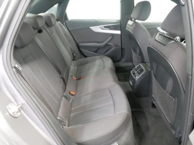 Audi A4 40 TDI Quattro Sedan