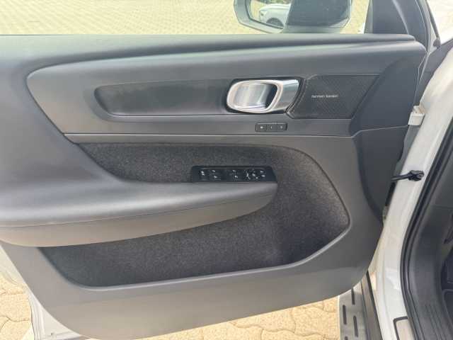 Volvo XC40 Dark Plus Recharge T5