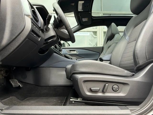 Nissan Qashqai DIG-T Tekna