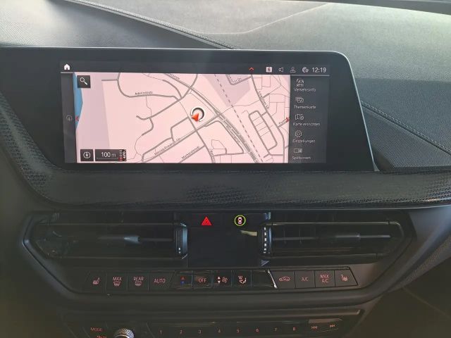 BMW 118 118i Luxury Line Sedan