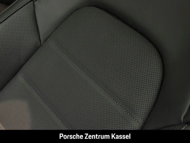 Porsche Panamera 4 E-Hybrid