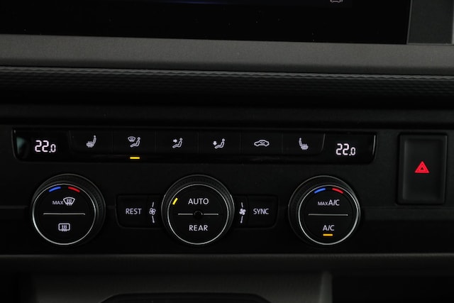 Volkswagen Caravelle 2.0 TDI Comfortline DSG T6