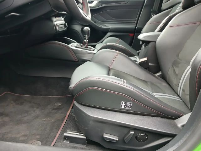 Ford Focus ST Line