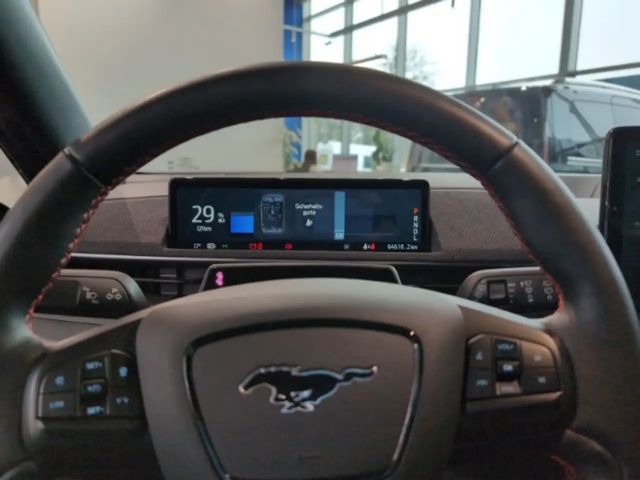 Ford Mustang Mach-E AWD Extended range