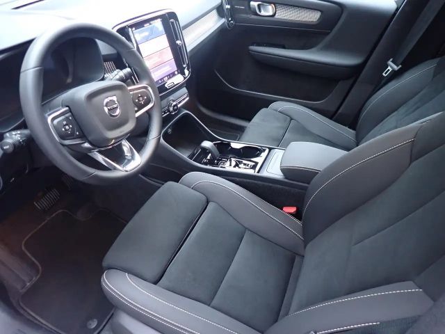 Volvo XC40 Dark Plus