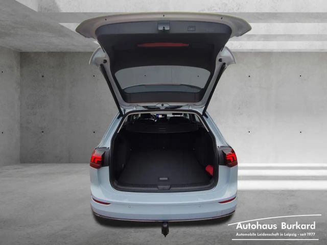 Volkswagen Golf 1.5 eTSI DSG