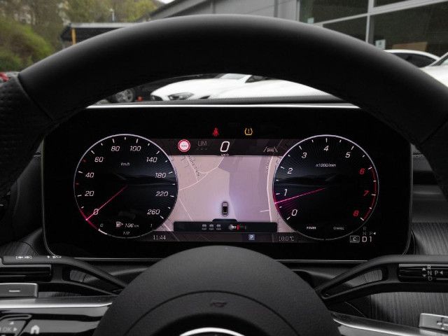 Mercedes-Benz C 200 AMG Line Sedan