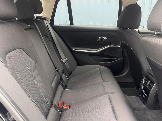 BMW 318 318i Touring