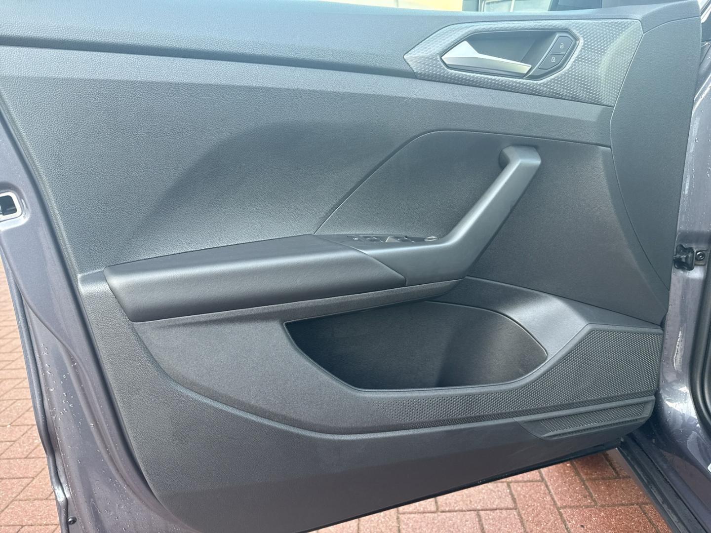 Volkswagen T-Cross 1.0 TSI DSG R-Line