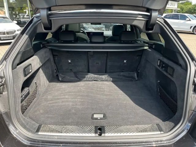 BMW 520 520d M-Sport Touring