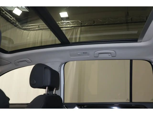 Volkswagen Touran 1.5 TSI Highline