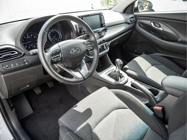 Hyundai i30 1.0 Hybrid Trend