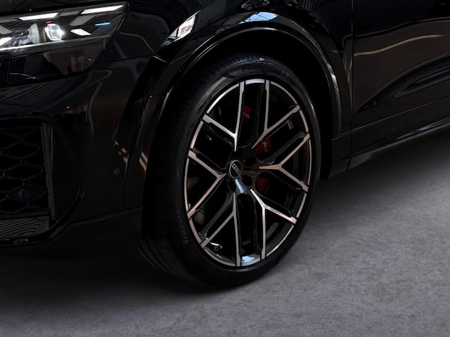 Audi RS Q8 Quattro