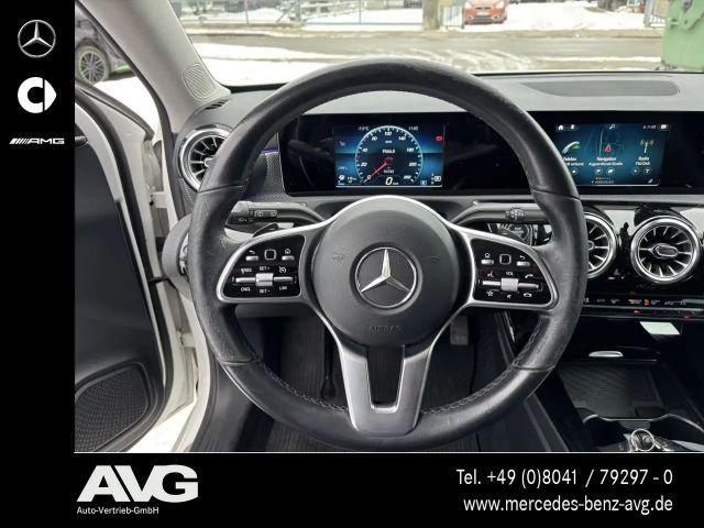 Mercedes-Benz A 200 Hatchback Progressive