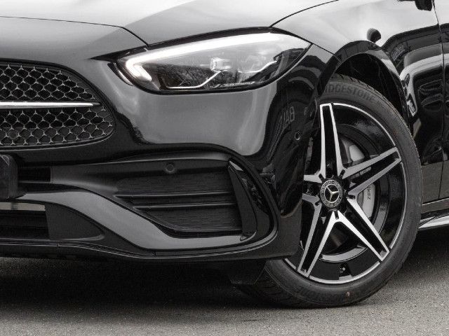 Mercedes-Benz C 200 AMG Line Sedan