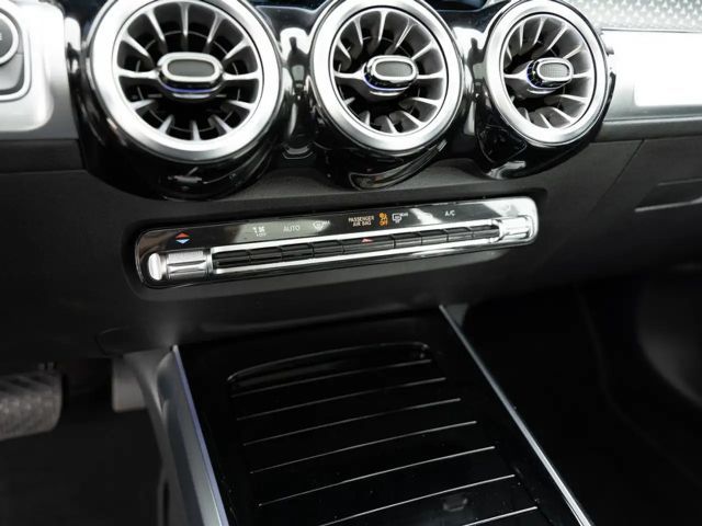 Mercedes-Benz GLB 220 4MATIC Progressive