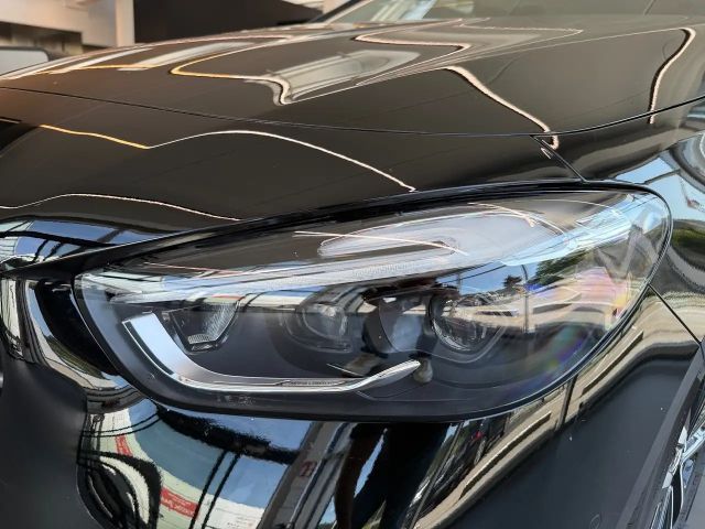 Mercedes-Benz B 180 Sedan