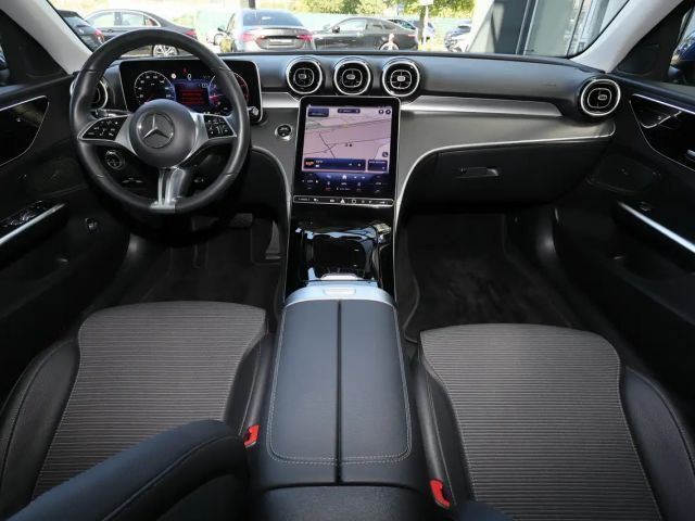 Mercedes-Benz C 180 Sedan