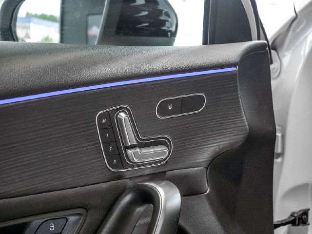 Mercedes-Benz A 200 A 200 d