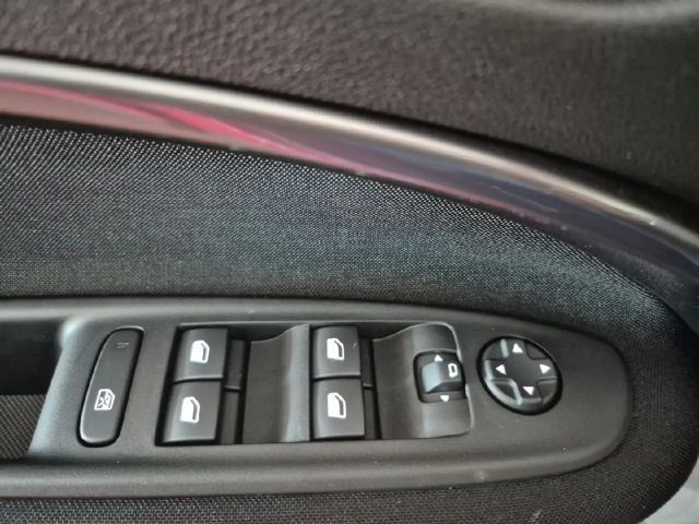 Fiat 600e e 115 kW Red  11 kW Charger Apple CarPlay