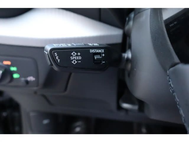 Audi Q2 35 TFSI S-Line