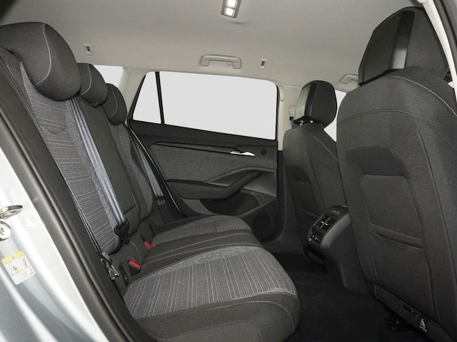 Skoda Superb 2.0 TDI Combi Selection