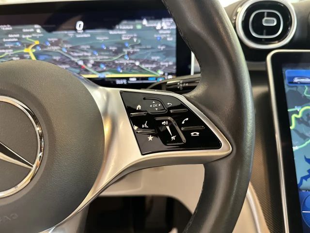 Mercedes-Benz C 200 AVANTGARDE