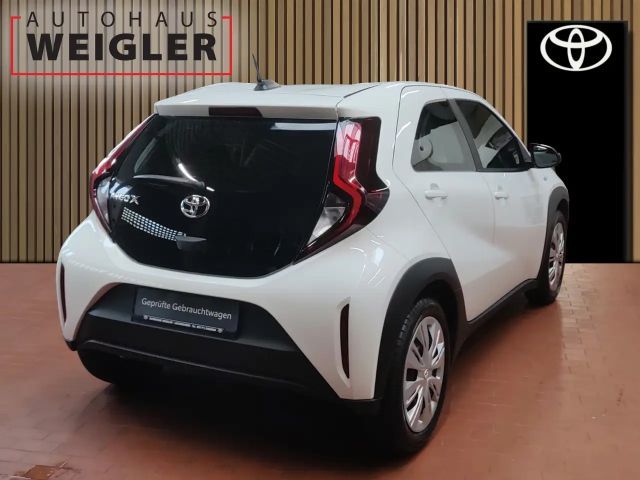 Toyota Aygo X Hatchback Play X-play