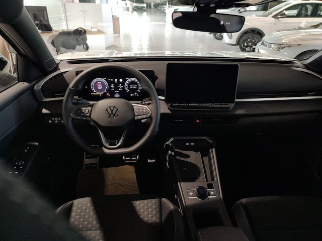 Volkswagen T-Roc 1.5 eTSI DSG R-Line