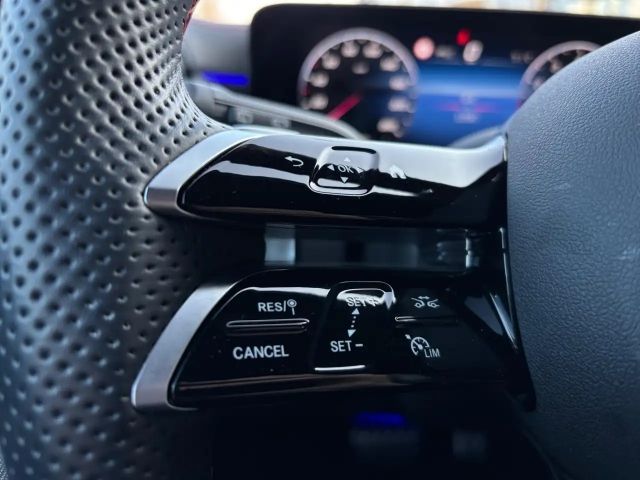 Mercedes-Benz CLA 200 AMG Line Shooting Brake