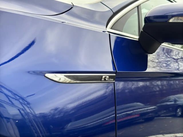 Volkswagen Passat 2.0 TDI IQ.Drive R-Line