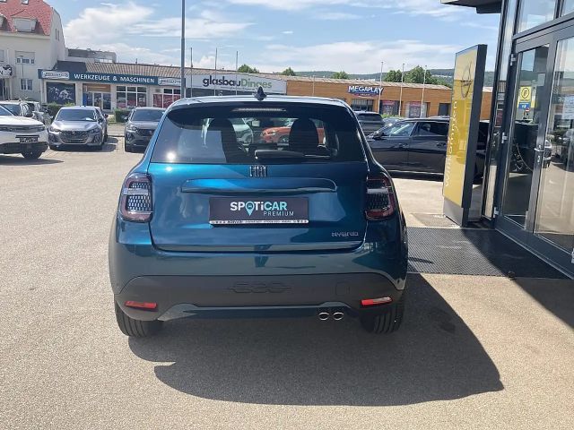 Fiat 600e Hybrid 136 6-Gang eDCT