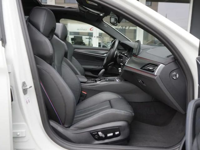 BMW 530 530e M-Sport xDrive