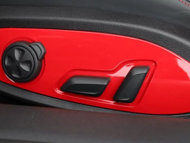 Audi RS Q3 Audi TT RS Coupé