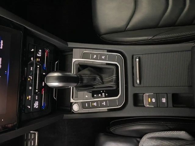 Volkswagen Arteon R-Line