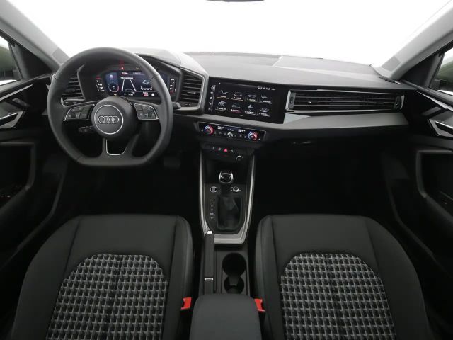 Audi A1 30 TFSI Allstreet S-Tronic