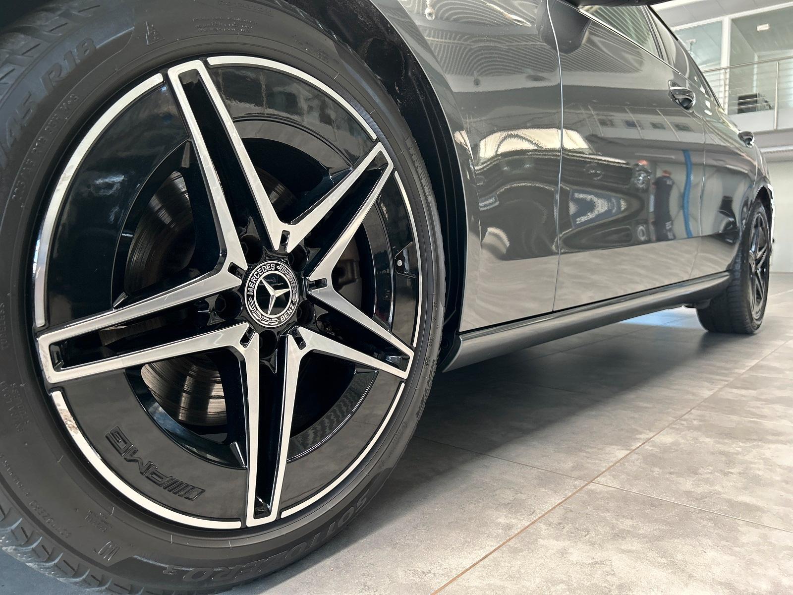 Mercedes-Benz C 200 AVANTGARDE Estate