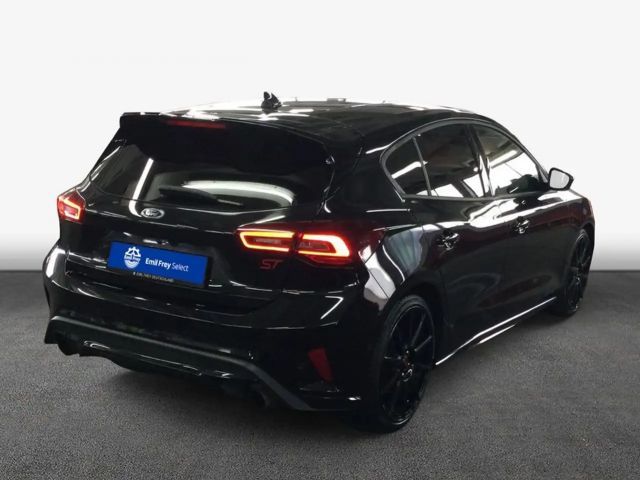 Ford Focus EcoBoost ST Line